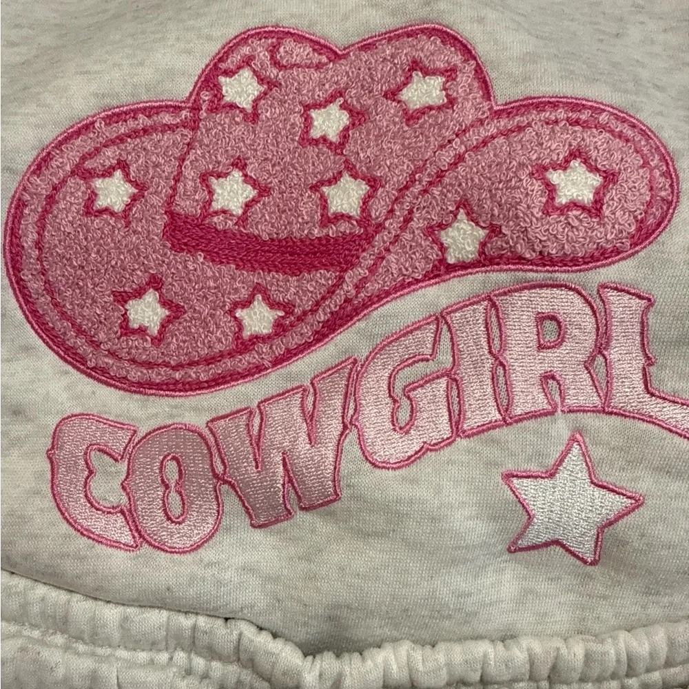 New in Carrier Cowgirl Hat Pink and Gray Embroidered Sweatshirt 4-Piece Set